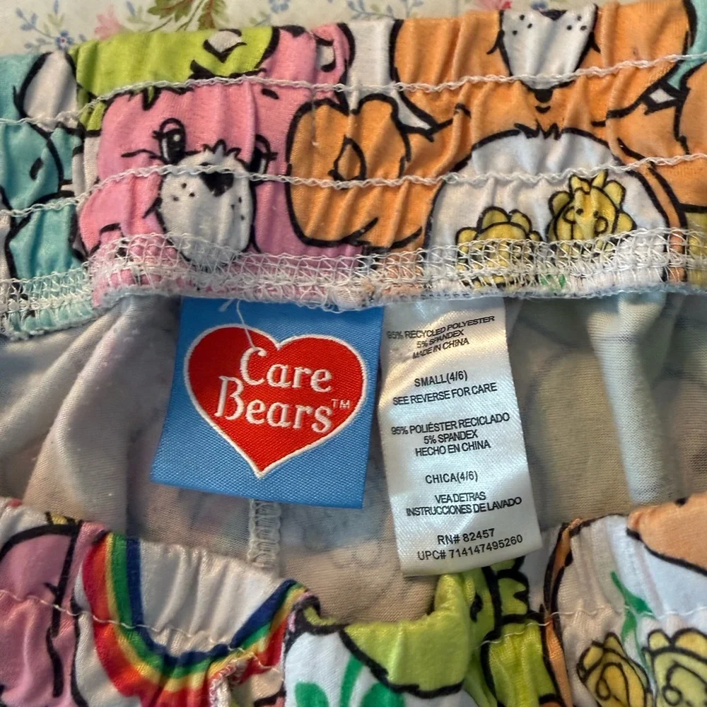 Colorful Bear Print pajamas - Picture 4 of 4